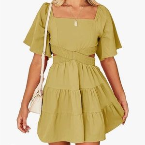 NWT Summer Cut out dress with square neckline and tiered skirt